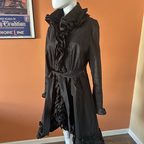 SAMUEL DONG black ruffled belted trench coat - Picture 6 of 10